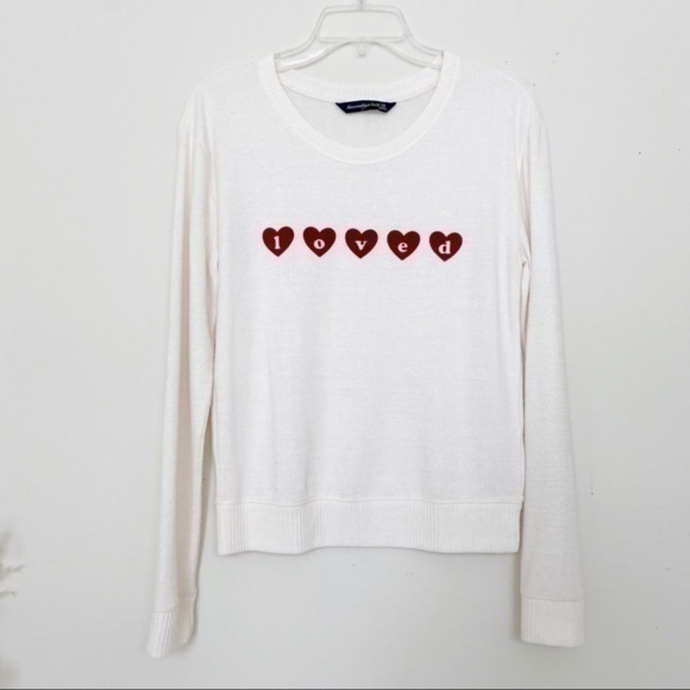 Abercrombie & Fitch cream sweater